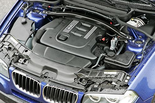 Der BMW-Zweiliter spurtet schnell, ist allerdings nicht so elastisch.