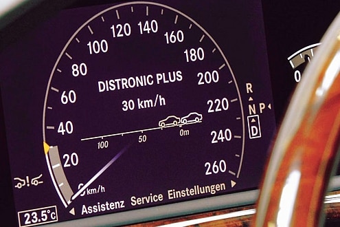 Distronic Plus: So heißt der Abstandsregeltempomat bei Mercedes.