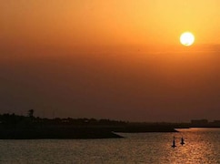 Auf der Yas-Insel von Abu Dhabi wird ein Rennen in der Dämmerung stattfinden