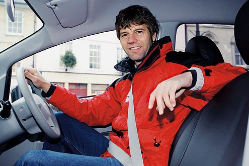 AUTO BILD-Redakteur Joachim Staat glaubt allenfalls an einen Achtungserfolg des Mitsubishi i.