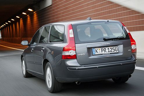 Schicker Hintern: Das Heck des Volvo V50 ist kein Schluckspecht.
