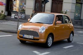 Test Daihatsu Trevis