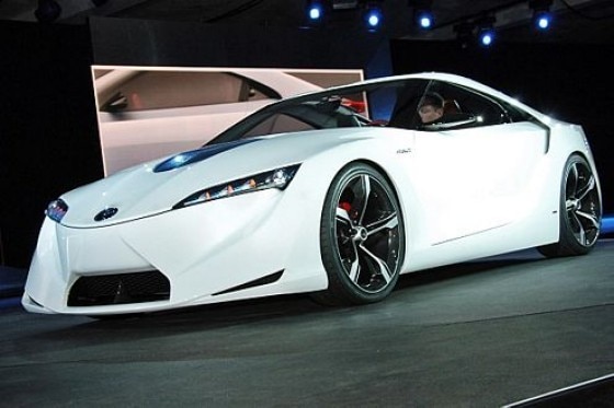 Studie Toyota FT-HS