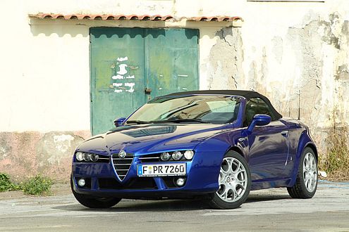 Ab 42.100 Euro ist der 3.2 V6 zu haben – 260 PS stark, 240 km/h schnell.