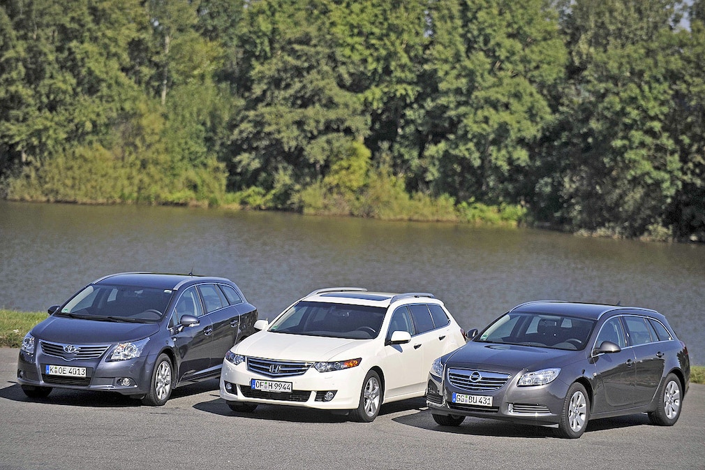 Toyota Avensis Combi Opel Insignia Sports Tourer Honda Accord Tourer
