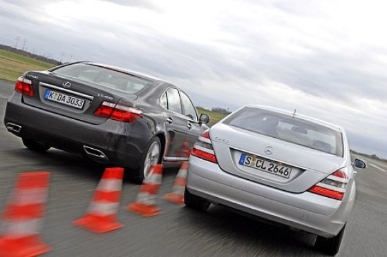 S-Klasse gegen Lexus LS 460