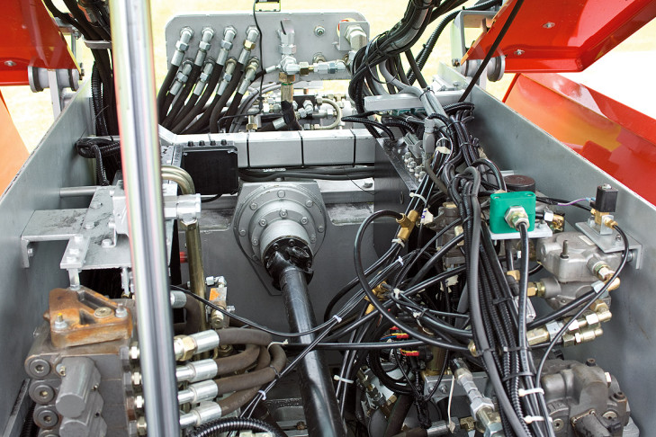 Europas Starkster Allrad Traktor Schluter Profi Gigant Bilder Autobild De