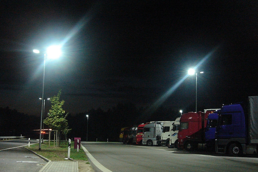 Parkplatz mit LED-Licht