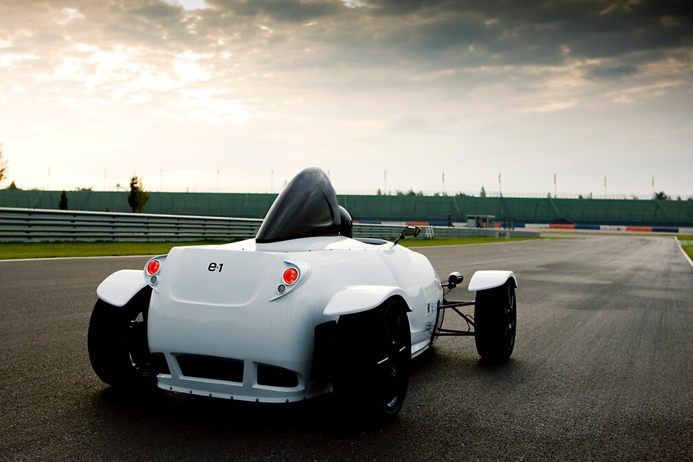 e-Wolf E1