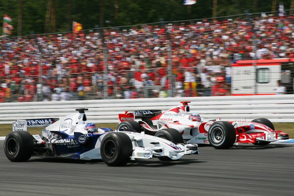 Motorsport - Jacques Villeneuve als Sänger