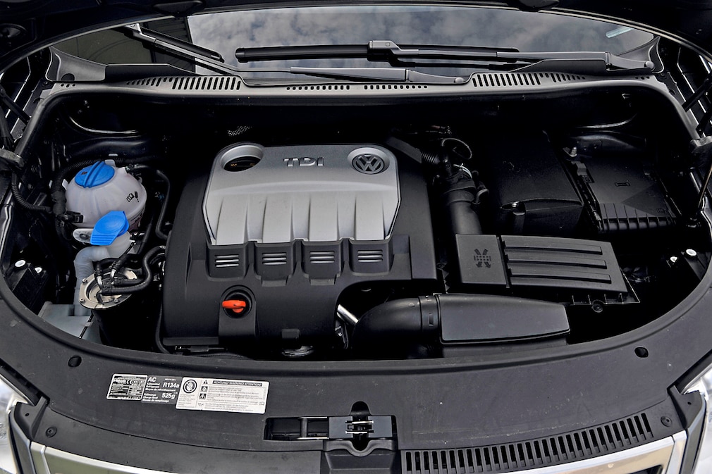 Volkswagen VW Touran 2.0 TDI R-Line