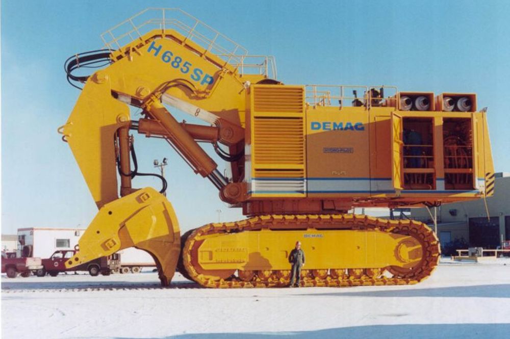Komatsu PC8000