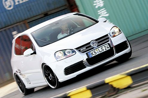 Dampf unter der Haube: SLS baut einen Kompressor in den R32.