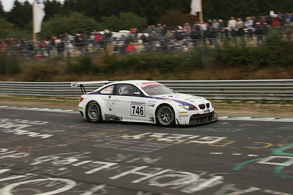 Europa-Premiere: BMW M3 GT2 beim ersten Nordschleifen-Rennen