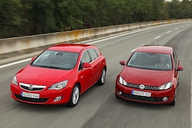 Opel Astra und VW Golf VI