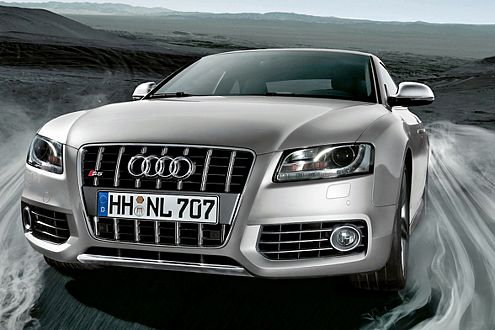 Der S5 hat Allradantrieb und schöpft 354 PS aus acht Zylindern.