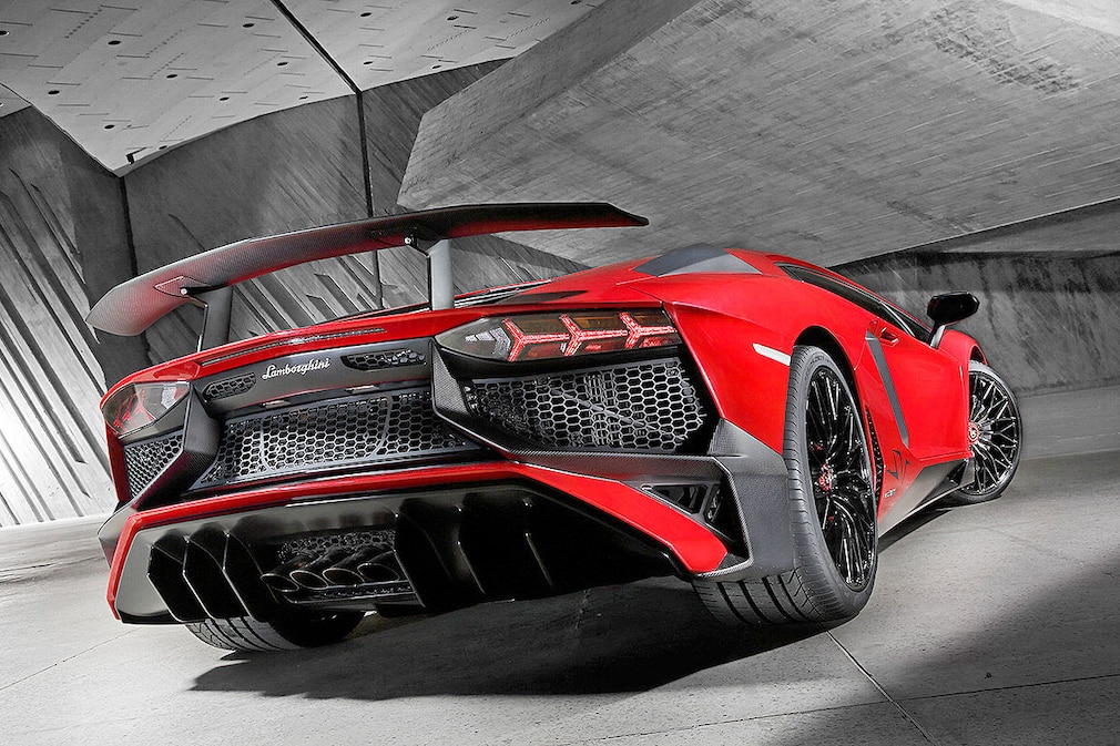 Lamborghini Aventador LP 750-4 Superveloce