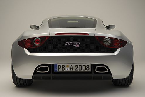 Breit, flach, und kompakt. Sportwagen, was brauchst Du mehr?