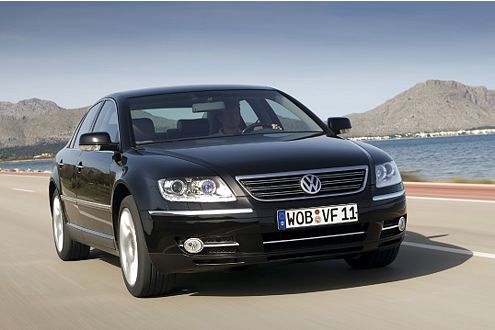 Neuer Motor, frische Extras: der Phaeton, Modelljahr 2007.
