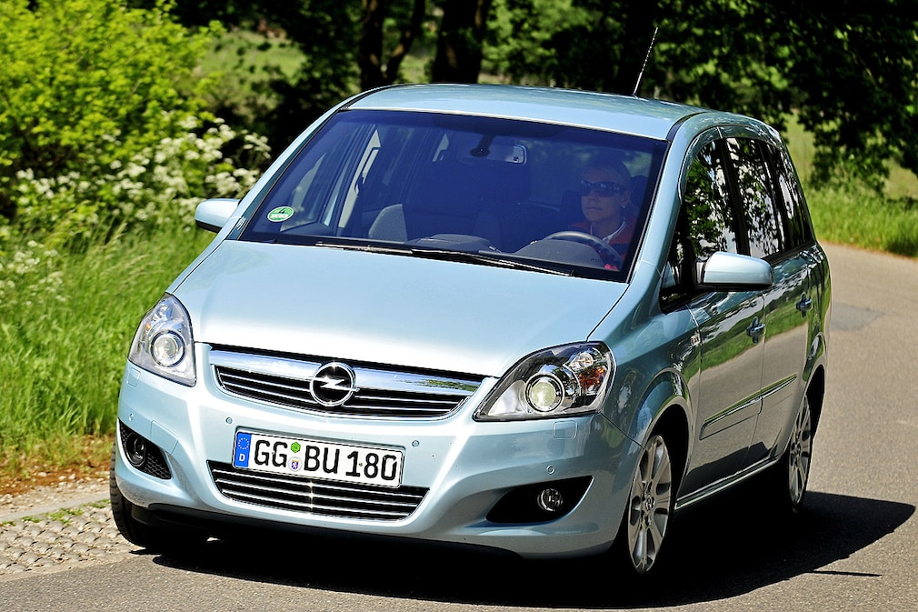 Erster Vergleich: Ford Grand C-Max gegen VW Touran