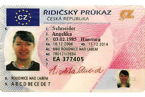 Die Fälschung würde ein Polizist auf die Schnelle nicht erkennen. Oder?