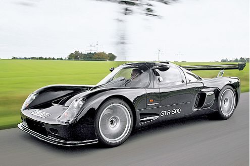 M-racing GTR 500: schwarz, martialisch, windschnittig und leicht.