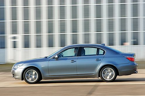 Dynamisch und relativ sparsam: Der 530i verbraucht im Schnitt 9,7 Liter.