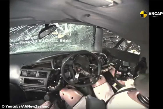 So gefährlich ist ein Auto ohne Airbag