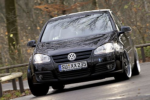 Reagiert spontan aufs Gaspedal: der Golf im Tec-Power-Trimm.