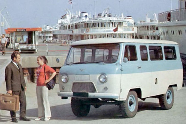 UAZ 452V UAZ 452V