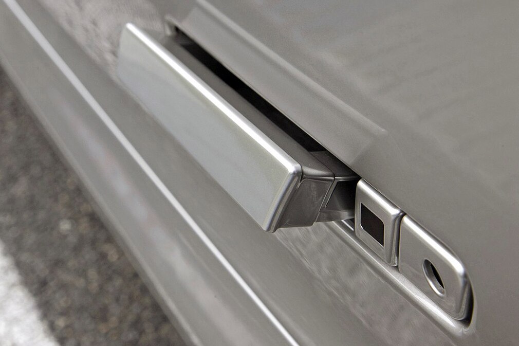 Mercedes SLS AMG in Laguna Seca USA