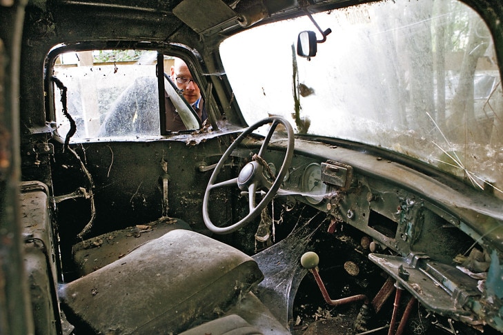 Versteigerung von Autofriedhof