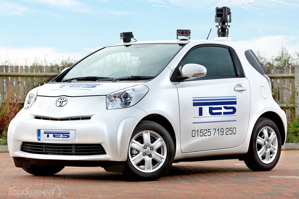 Toyota iQ Polizeiauto (Großbritannien)