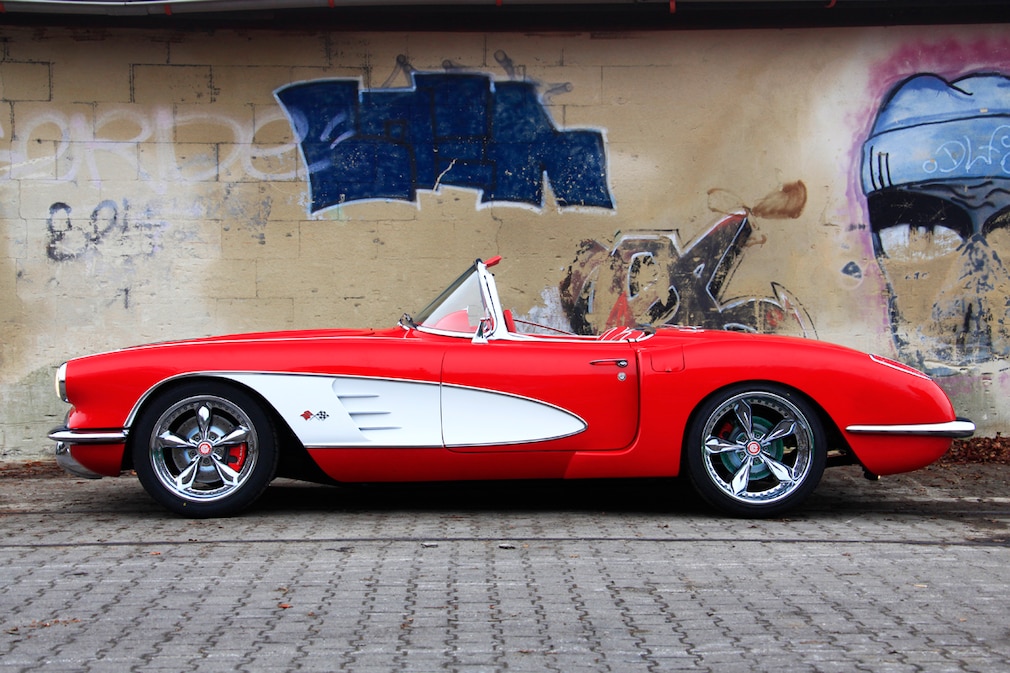 Pogea Racing 59er Corvette