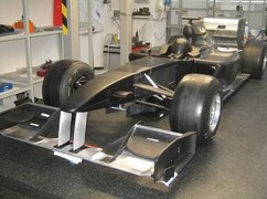 Mit diesem Prototypen bereitet sich Lotus derzeit auf die Formel 1 vor