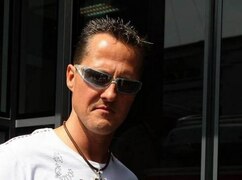 Steigt Michael Schumacher in der neuen Saison wieder in ein Formel-1-Fahrzeug?