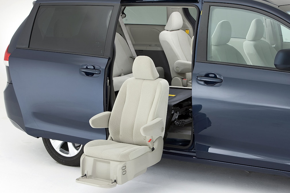 Toyota Sienna AAS