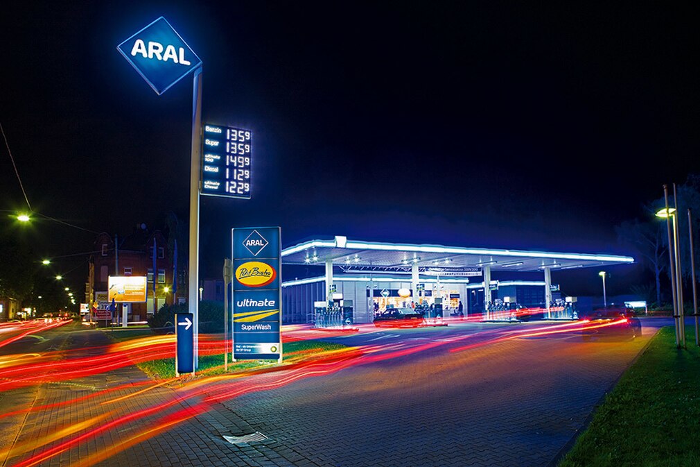 Aral baut LED-Tankstelle