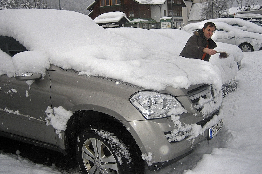 Auto Schnee- Kratzer gefüttert