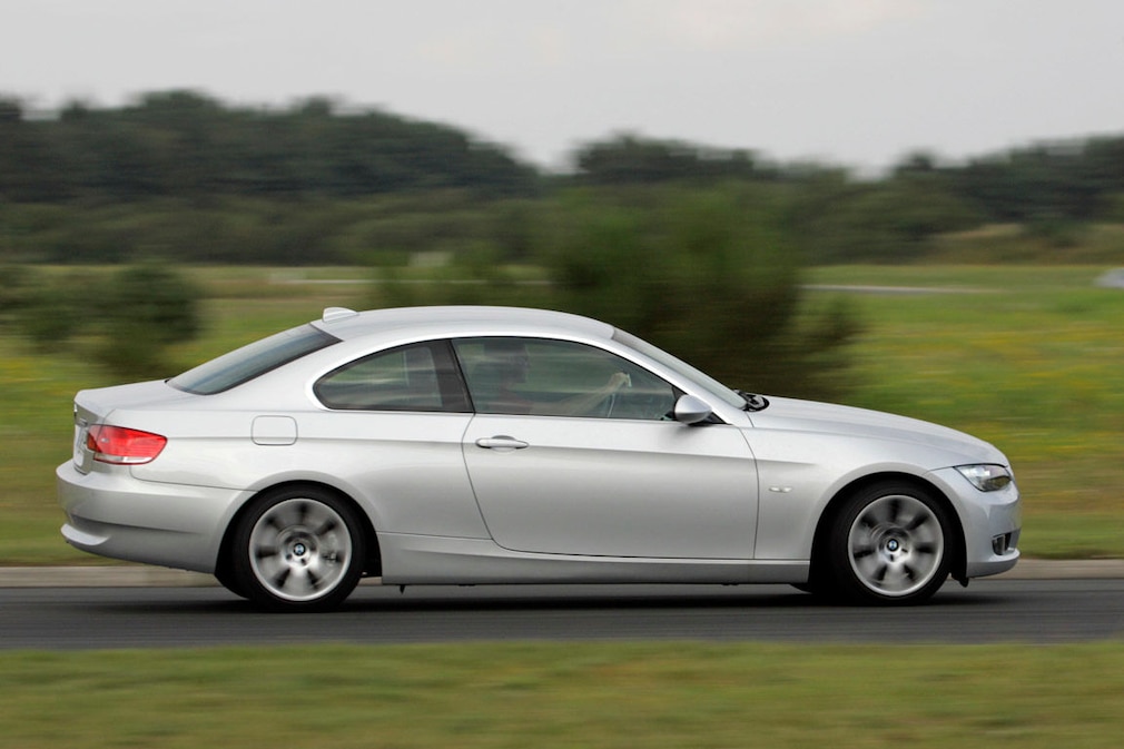 BMW 330i Coupé