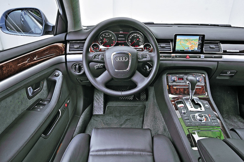 Audi A8 4.2 FSI