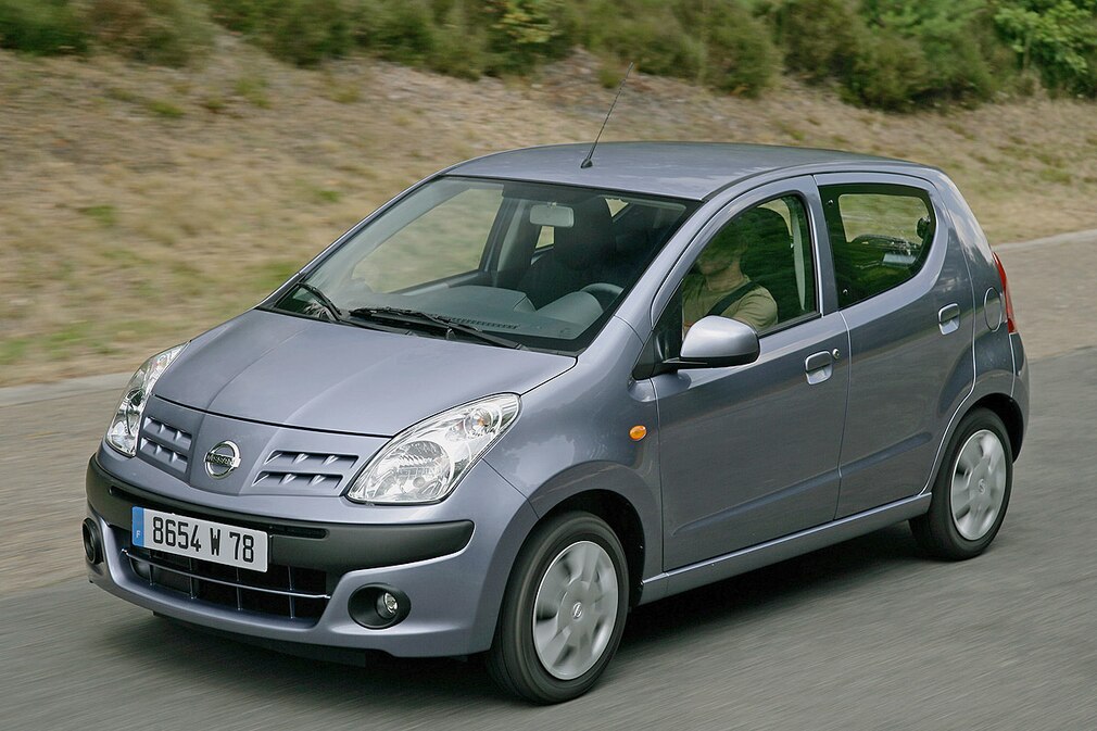 Nissan Pixo