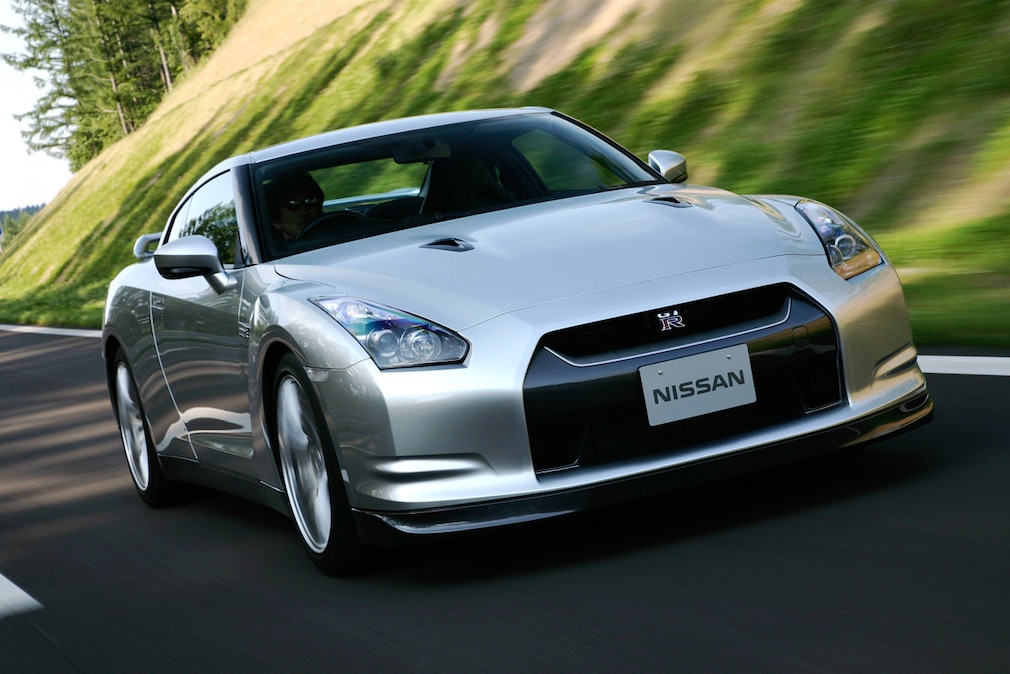 Nissan GT-R