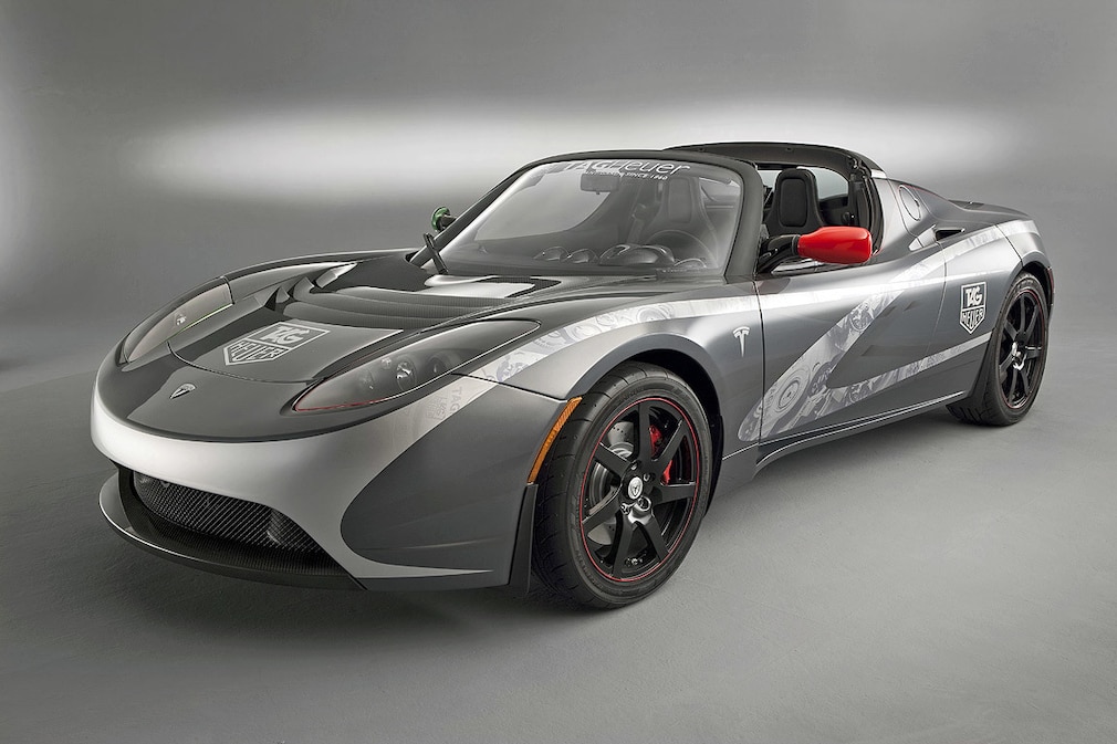 Tag Heuer Tesla Roadster 2010