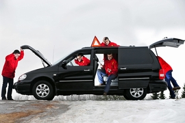 Kia Carnival II 2.9 CDRi
