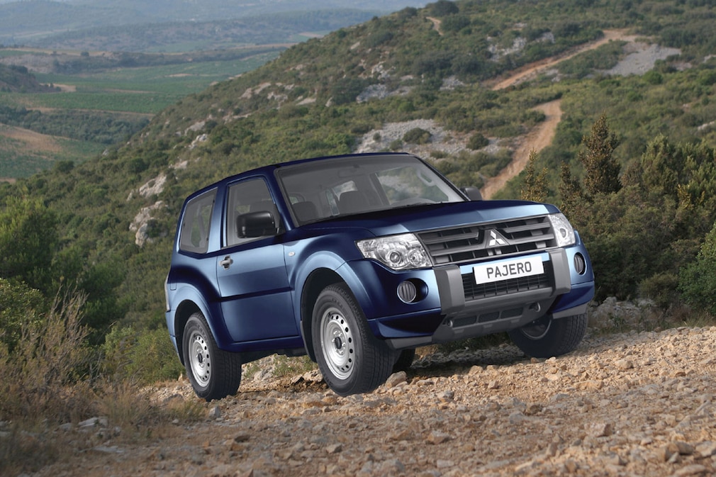Mitsubishi Pajero Inform