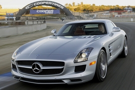 Mercedes SLS AMG