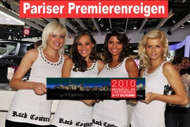 Hostessen auf dem Autosalon Paris