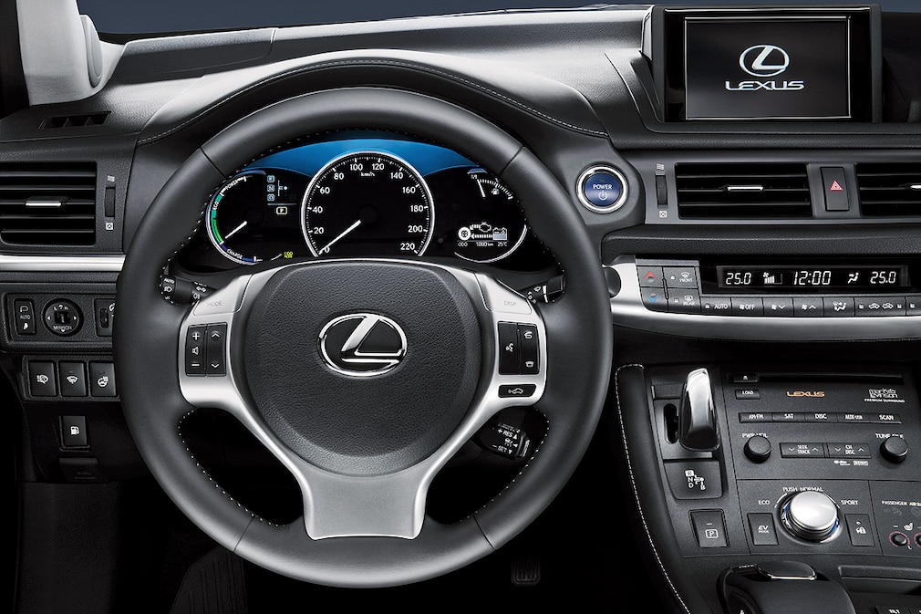 Lexus CT 200h