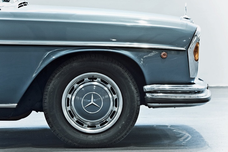 Mercedes-Benz 280 SE W108